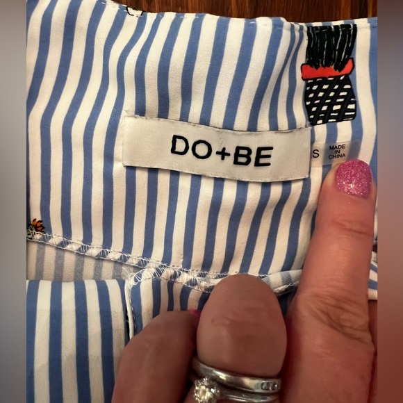 DO + BE Blue and White Paper Bag Cactus Shorts with Tie - Picture 4 of 7